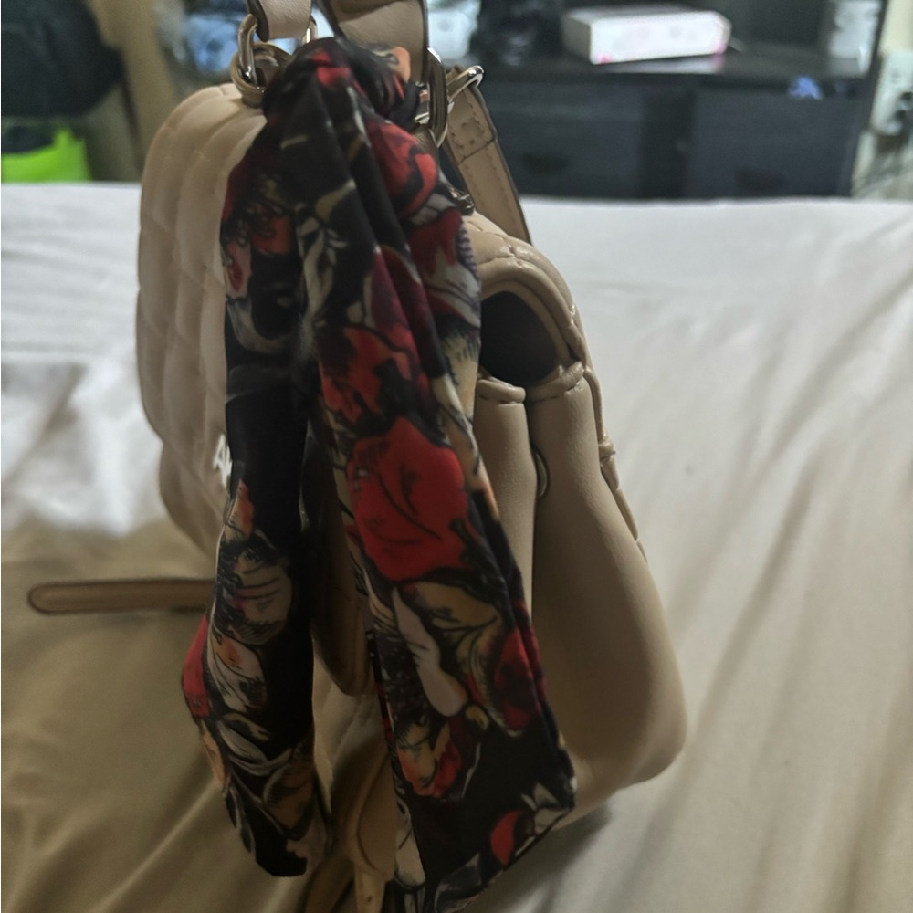 A purse!